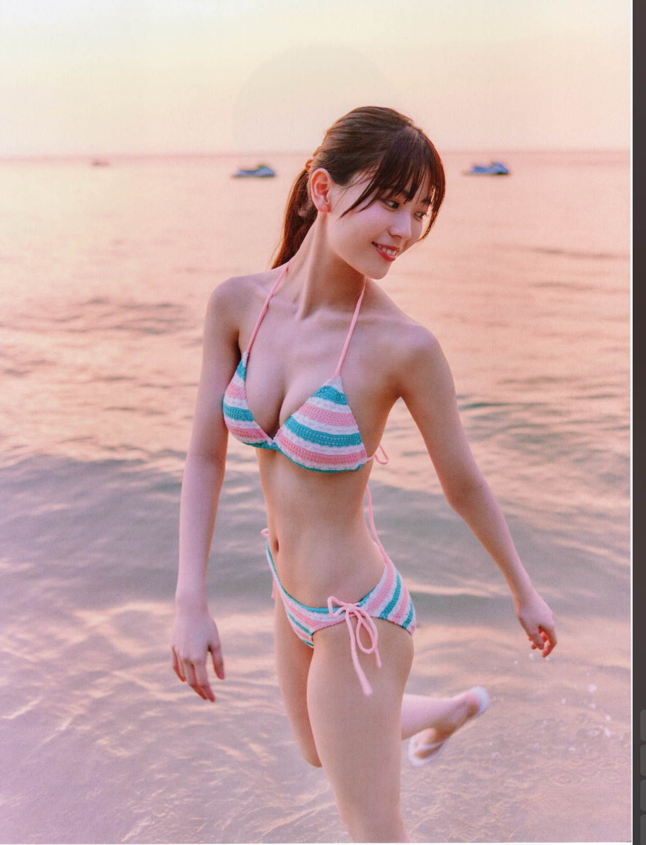 图片[2]-【写真】 [乃木坂46] 岩本莲加 岩本蓮加 1st写真集 いたずらな風 [144P]【1.9G】-嘤嘤怪之家