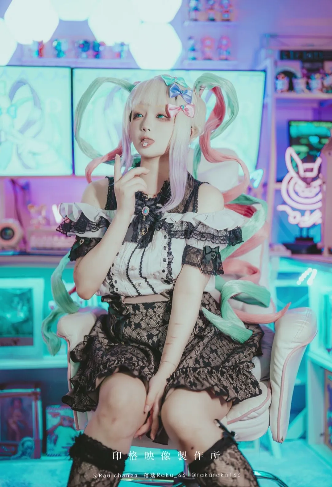 图片[1]-【COSPLAY】落落 – 升天（超天酱） [48P]【500M】-嘤嘤怪之家