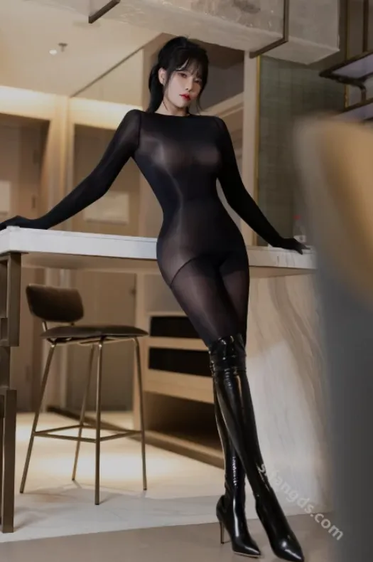 图片[2]-[COSPLAY/带视频] 娜比 – 油亮黑丝 [160P 4V] [3.2G]