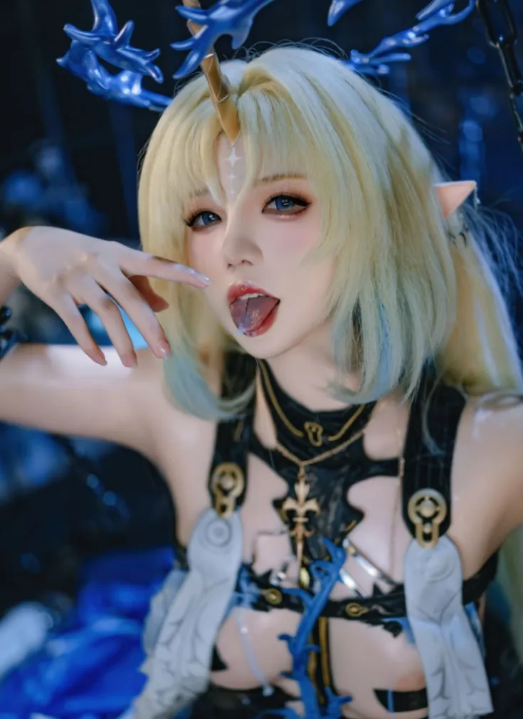 图片[2]-[COSPLAY/带视频/GIF] [阿薰kaOri]-鸣潮芙露德莉斯[60gif 192p 11v] [2.8G]-嘤嘤怪之家